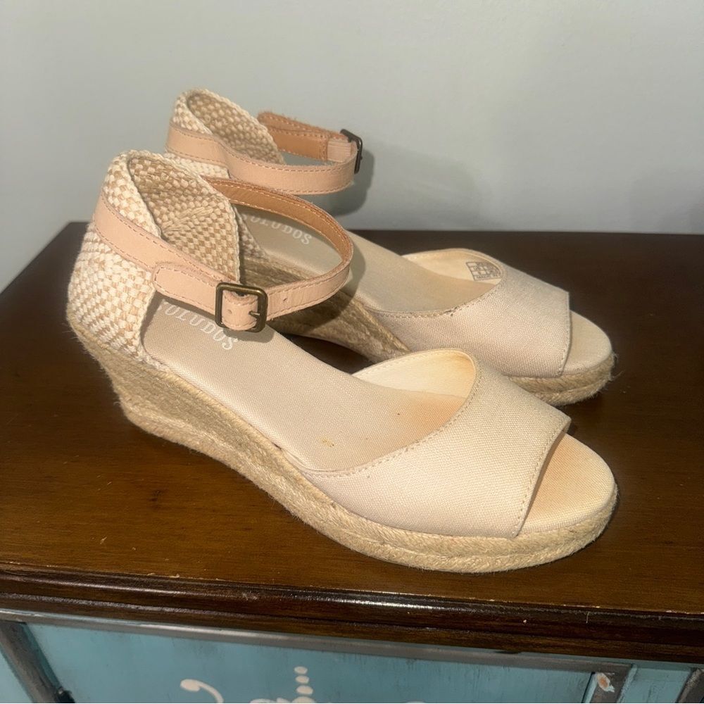 Soludos Canvas Espadrille Wedges | Size 6 | Natural Linen with Ankle Strap - Picture 2 of 10